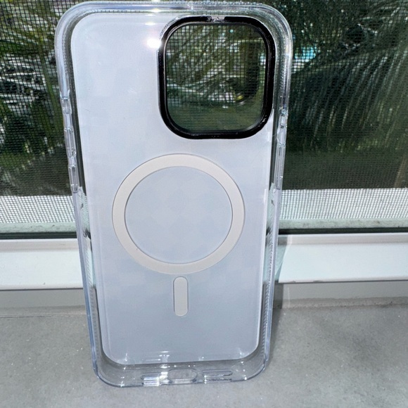 iPhone case - Picture 3 of 5